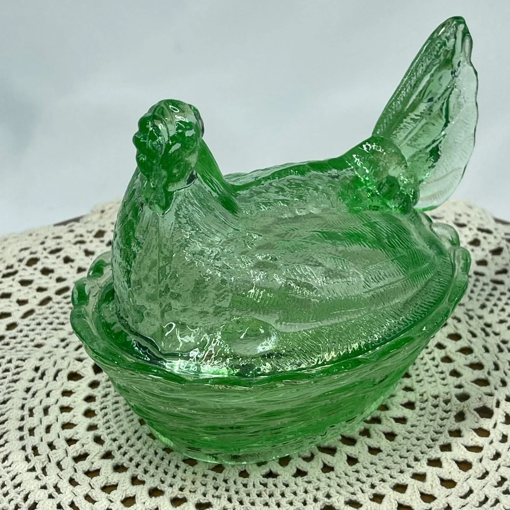 VTG LG Wright Green Glass Hen on Nest Split Tail Turned Head 6.5 Candy Dish